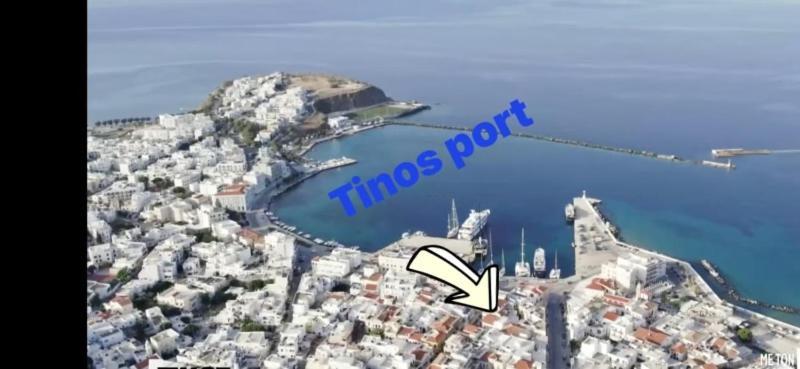 Appartamento Iakovos' Luxury Penthouse Tínos Esterno foto